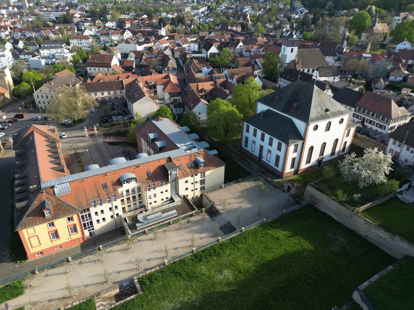 Luftbild Paulskirche und Schloss